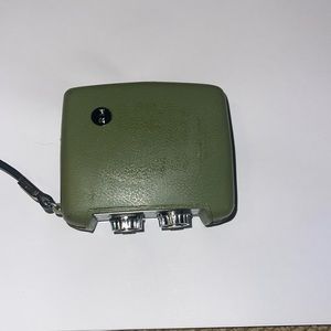 Vintage Transistor Radio HONG KONG British Design Registration #94611 Olive Grn